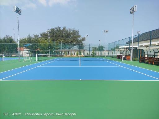 Renovasi dan Rekonstruksi Lantai Lapangan Olahraga Serbaguna - Wardana Sport